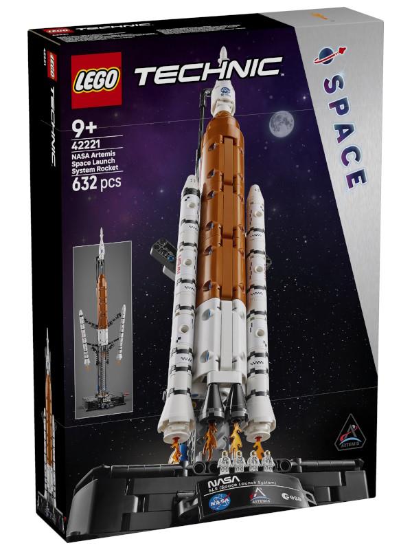 COHETE DEL SISTEMA DE LANZAMIENTO ESPACIAL NASA ARTEMIS