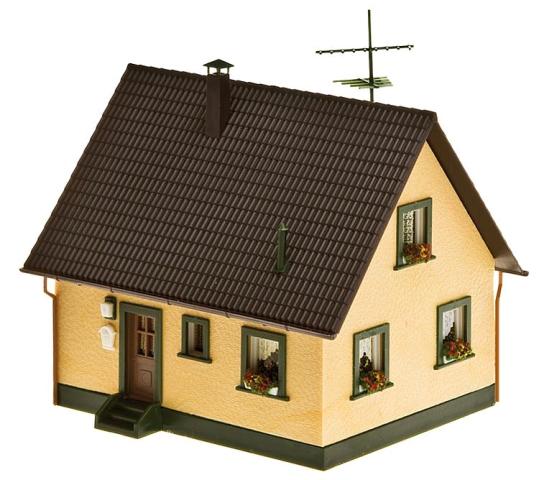 CASA UNIFAMILIAR