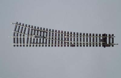 DESVIO MANUAL DERECHA  239mm; R=908; 15º. (CODE 100)